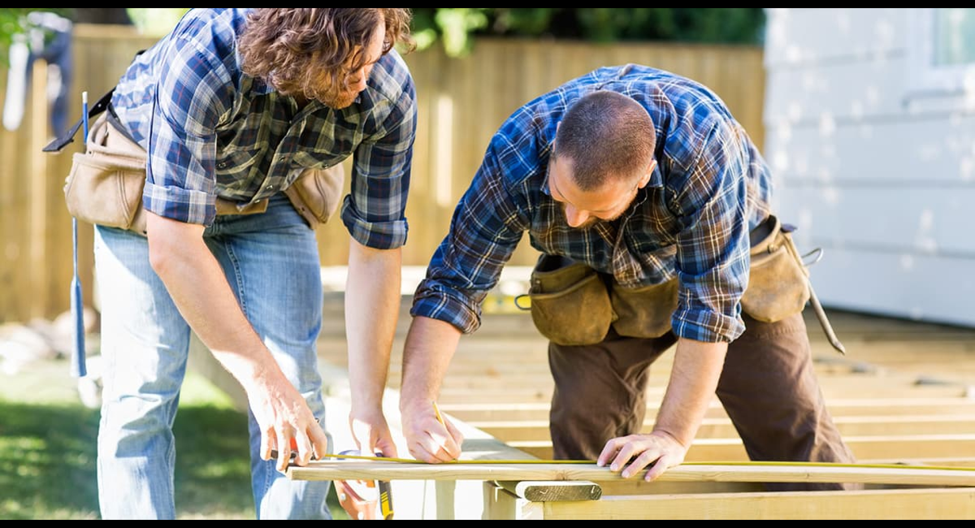 What Insurance Do Halifax Deck and Fence Contractors Need?